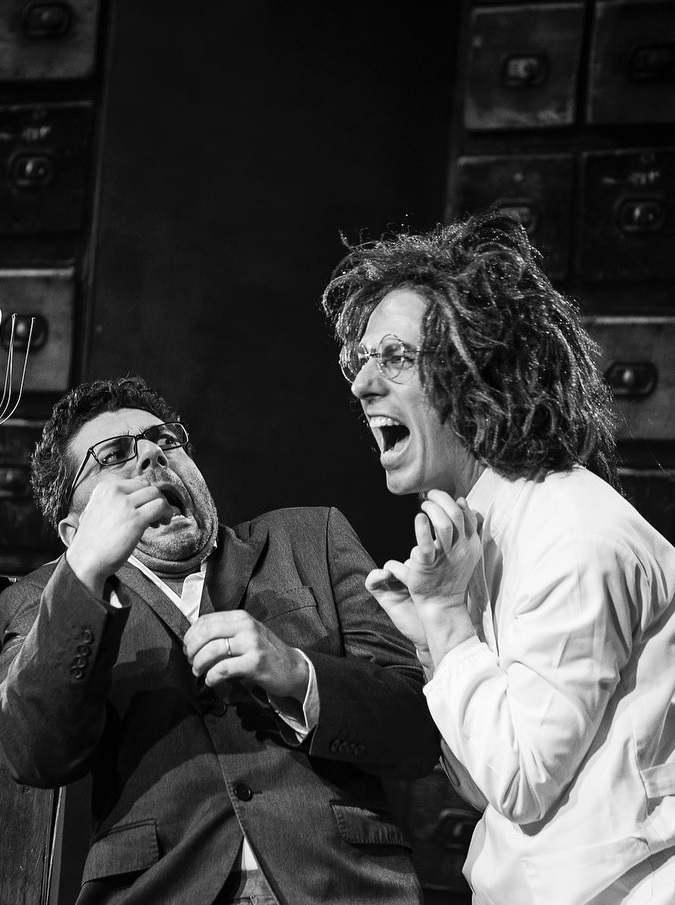 ET - GRANDES MALES, GRANDES REMDIOS 